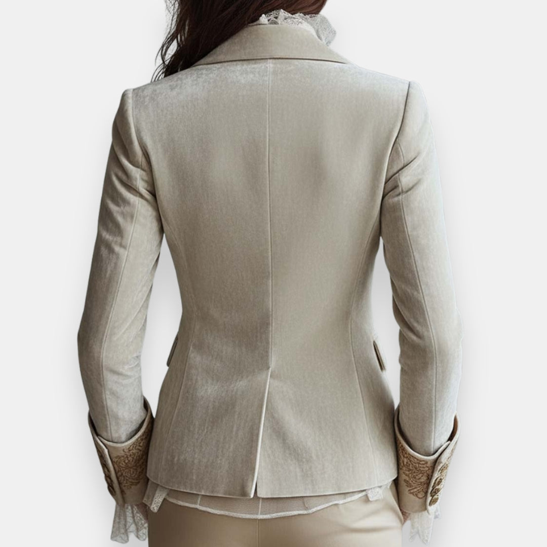 Alwena | Veste en Velours Ivoire Brodée d'Or