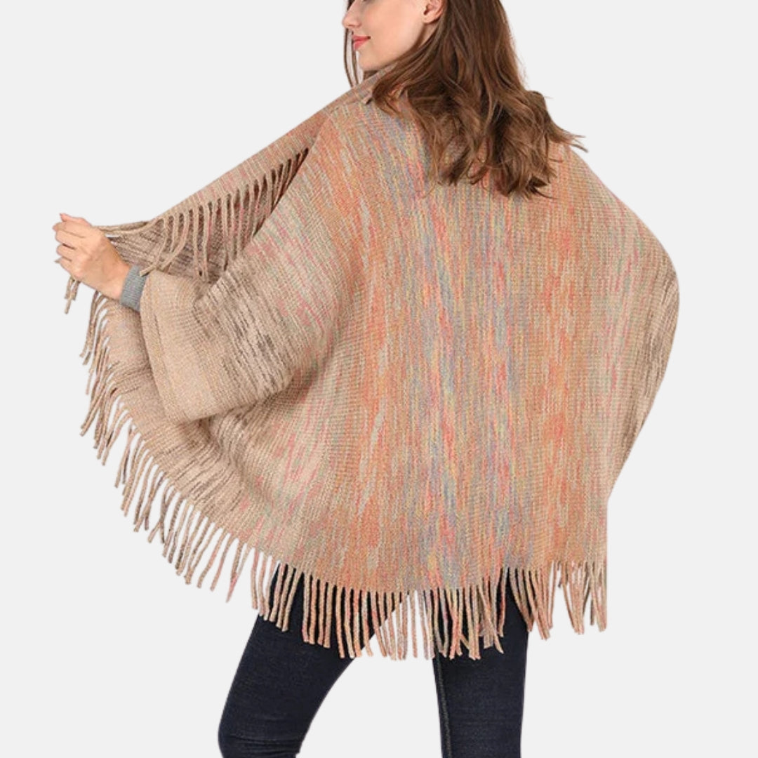 Ysmera | Poncho à franges en maille douce