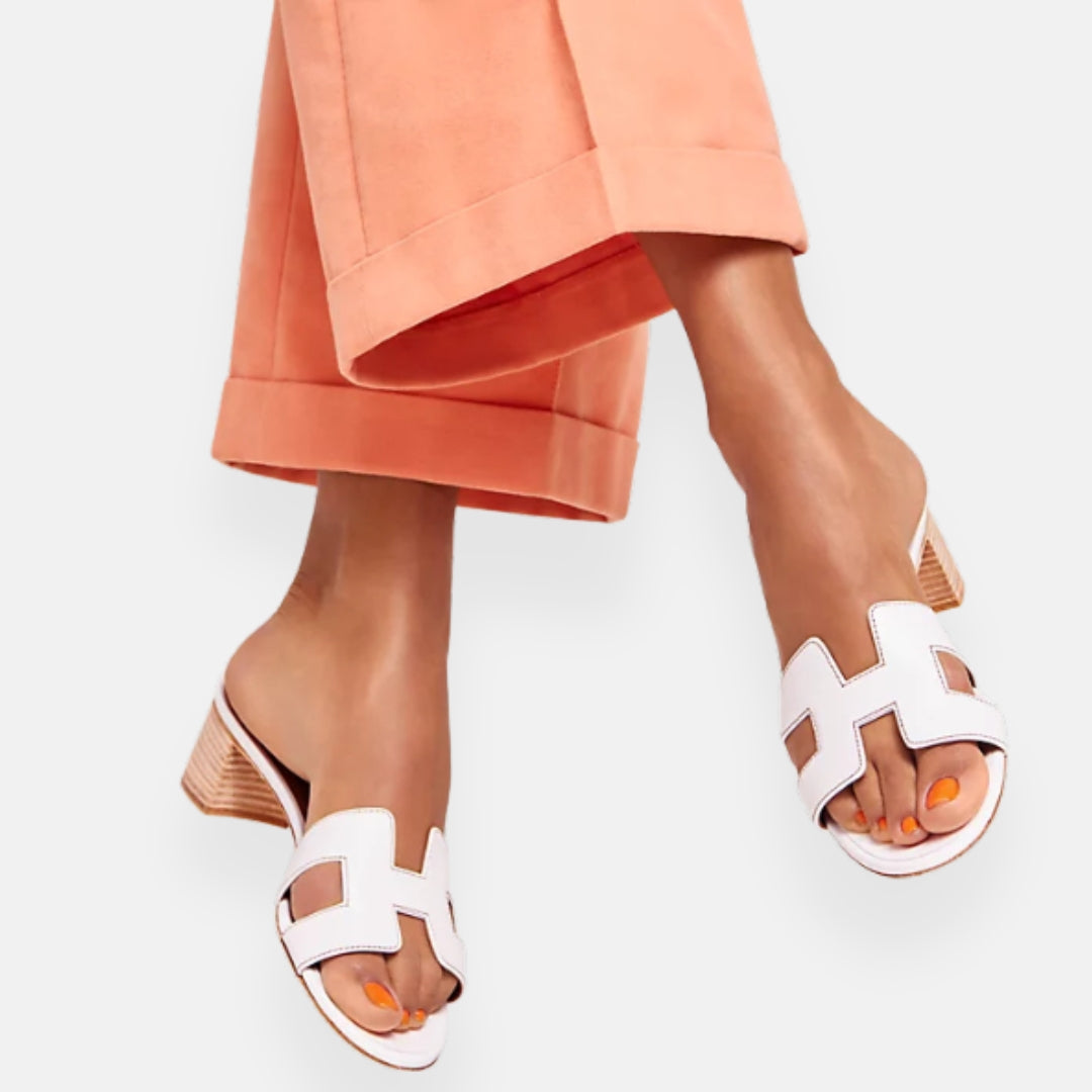 Clara | Mules à petit talon ajourées