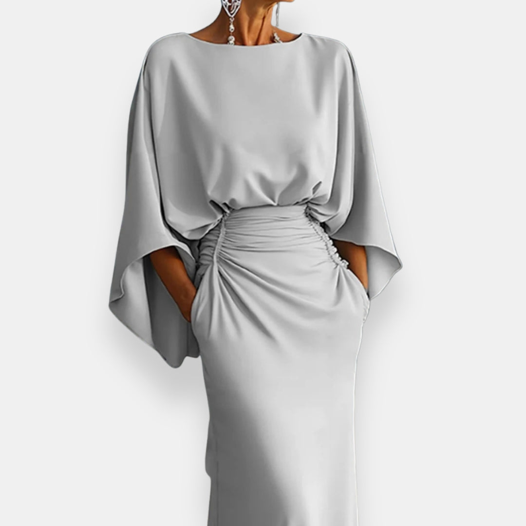 Norgane | Robe longue à manches cape