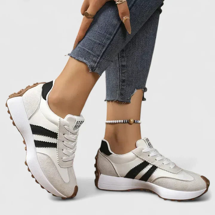 Élorvaine | Sneakers rétro à bandes